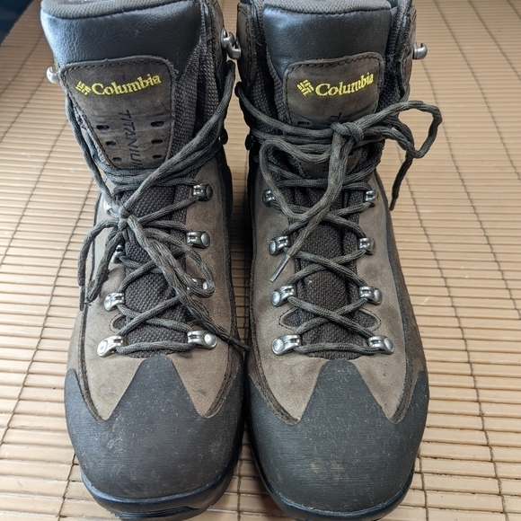Columbia Boots Mens 11.5 Titanium Daska Pass Omni-Tech BM3448-231 Vibram sole. W - Picture 3 of 11